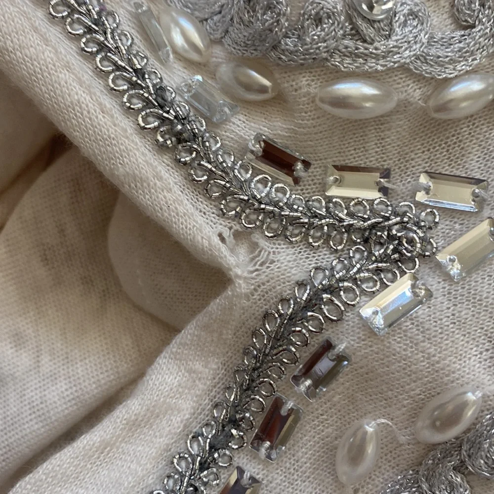 Embellished top - Picture 9 of 10